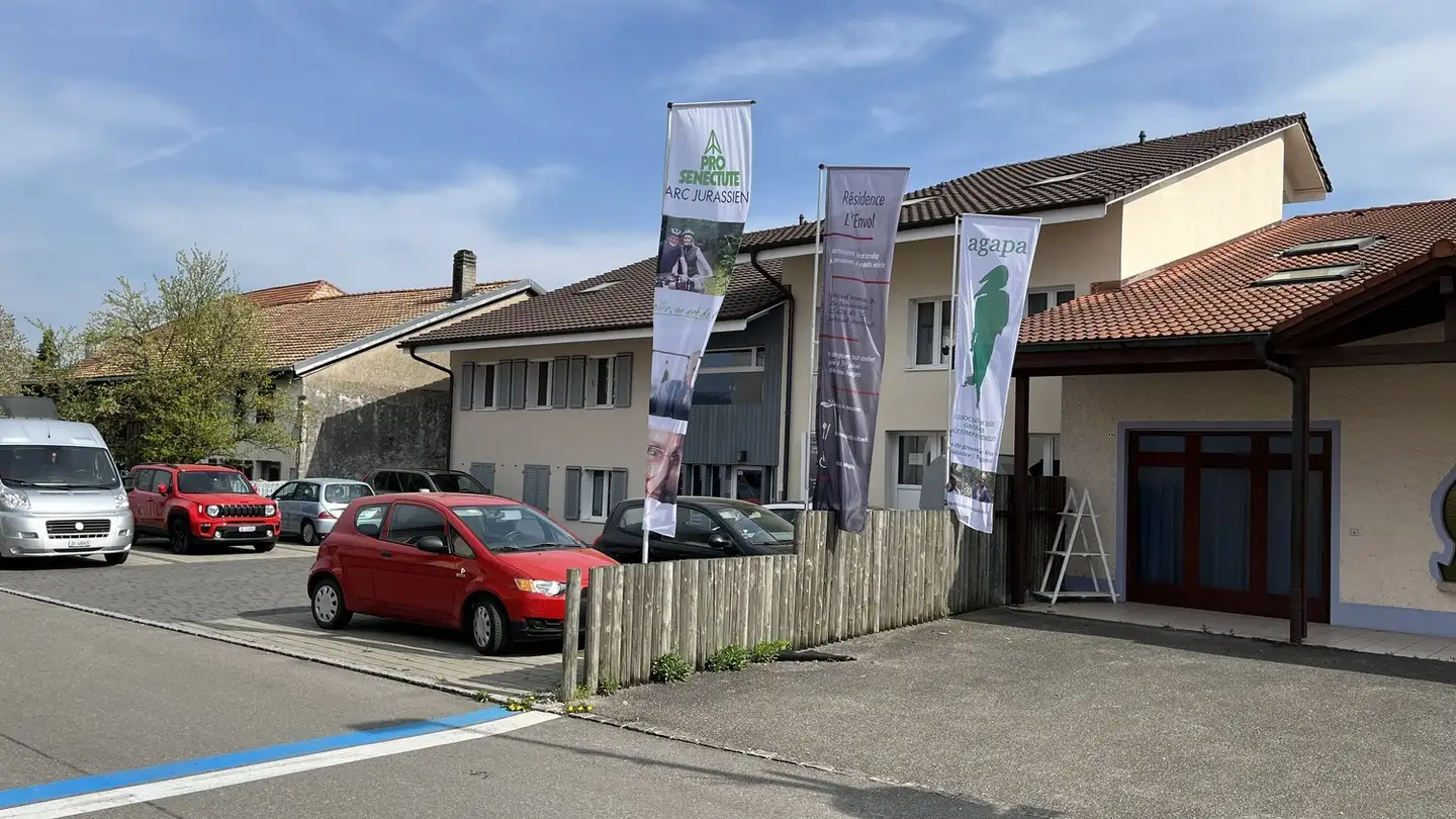 Appartement à louer - Rue Dos Chez Mérat 6, 2854 Bassecourt - Photo 2