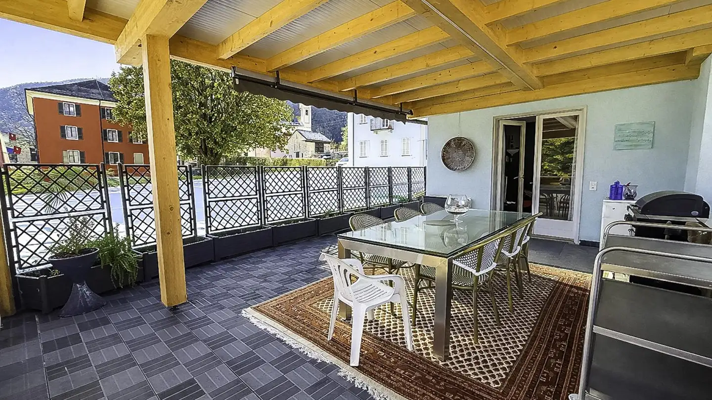 Semi-detached house for sale - 6716 Acquarossa - Photo 3