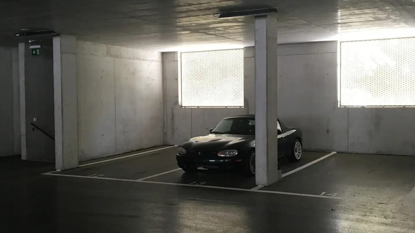 Single garage for rent - Chemin Monséjour 4, 1700 Fribourg