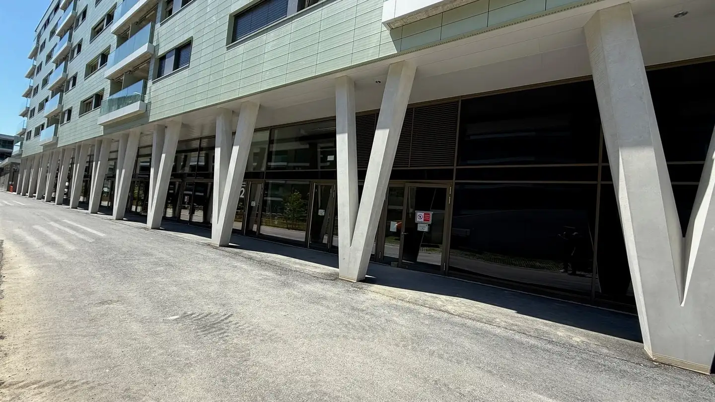 Magasin à louer - 1022 Chavannes-près-Renens - Photo 2