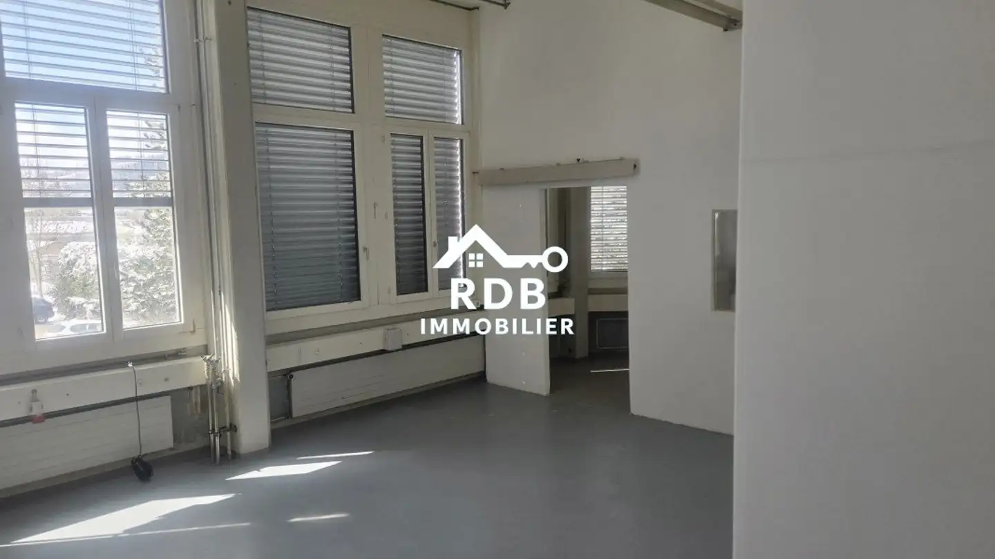 Werkstatt mieten - Rue Fritz-Courvoisier 103, 2300 La Chaux-de-Fonds - Foto 2