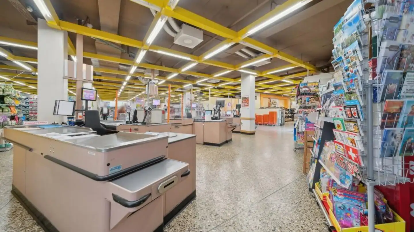 Magasin à louer - Rue Baptiste-Savoye 62, 2610 St-Imier - Photo 4