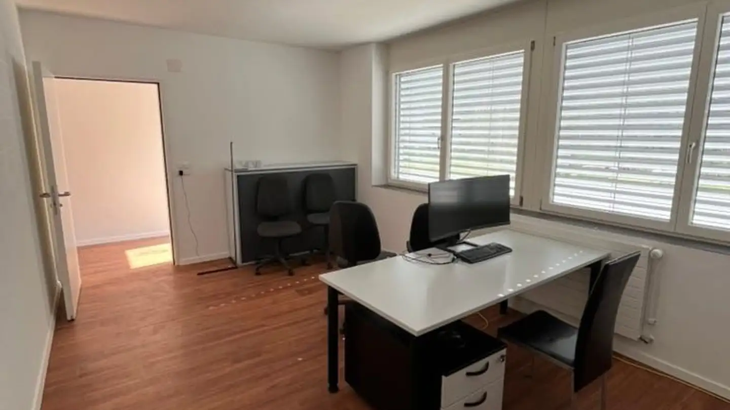 Spazio ufficio in affitto - Engelhölzlistrasse 7f, 8645 Jona - Photo 4