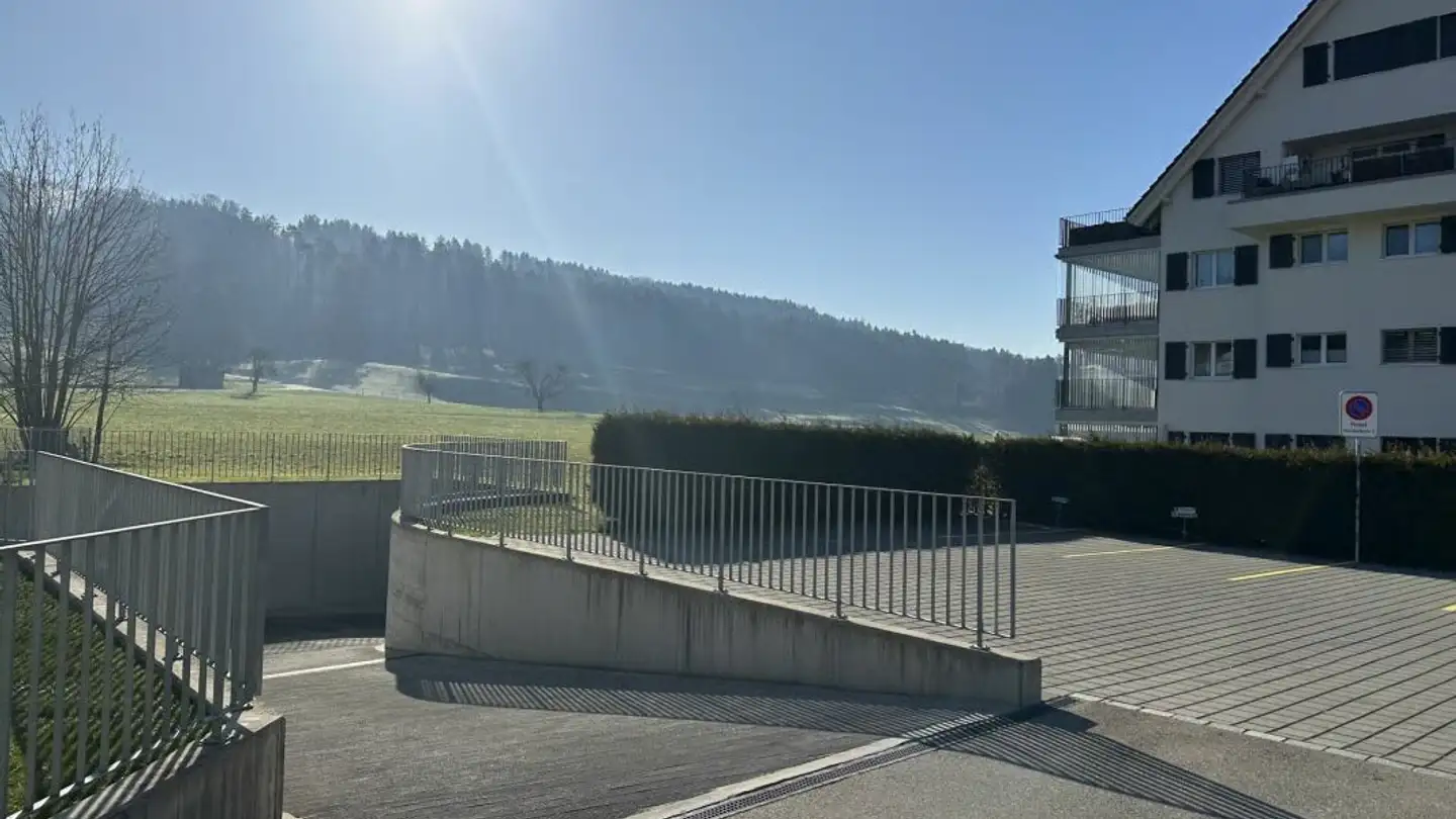 Place de parking souterraine à louer - Weinfelderstrasse 2, 8552 Felben-Wellhausen