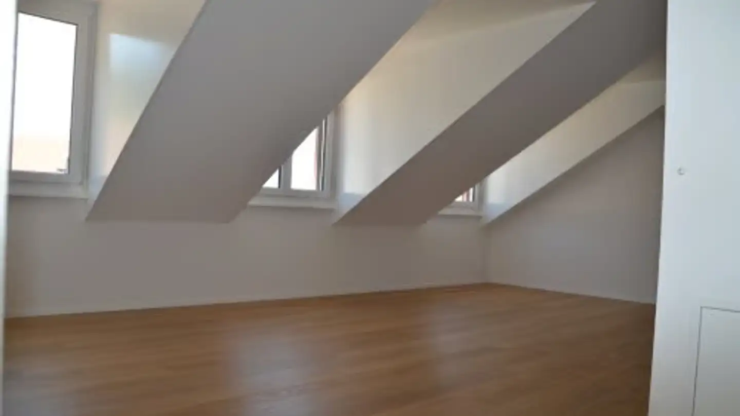 Wohnung mieten - Rue De La République 4, 2053 Cernier - Foto 2