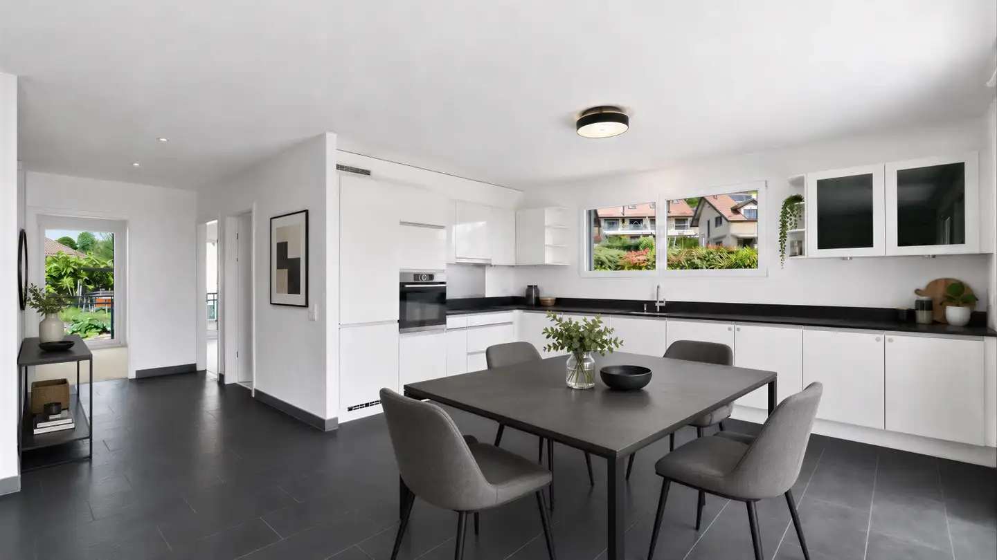 Apartment for sale - 1169 Yens