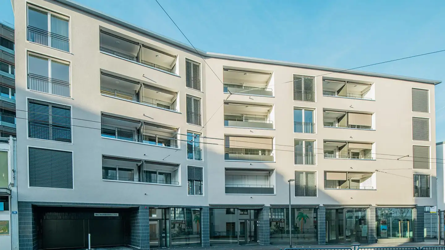 Commercial à louer - Wildenstrasse 16, 8212 Neuhausen am Rheinfall