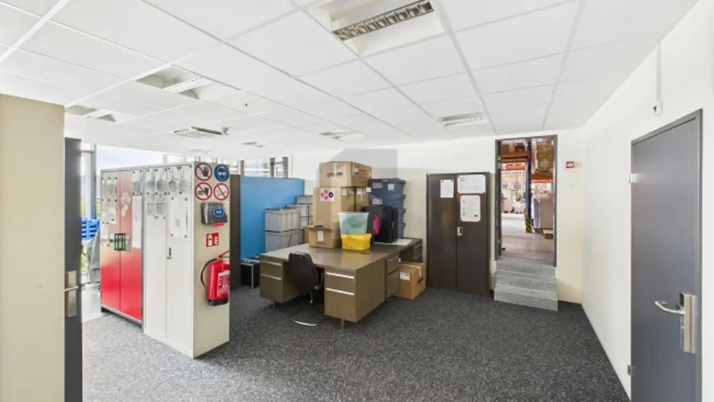 Bürofläche mieten - 4133 Pratteln