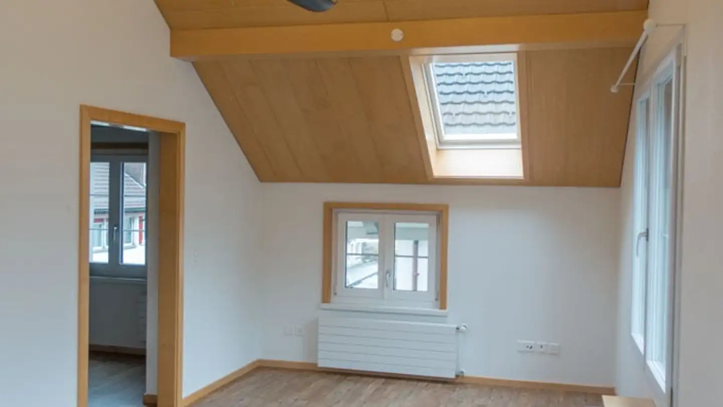 Attic flat for rent - Hauptstrasse 10, 8867 Niederurnen - Photo 4