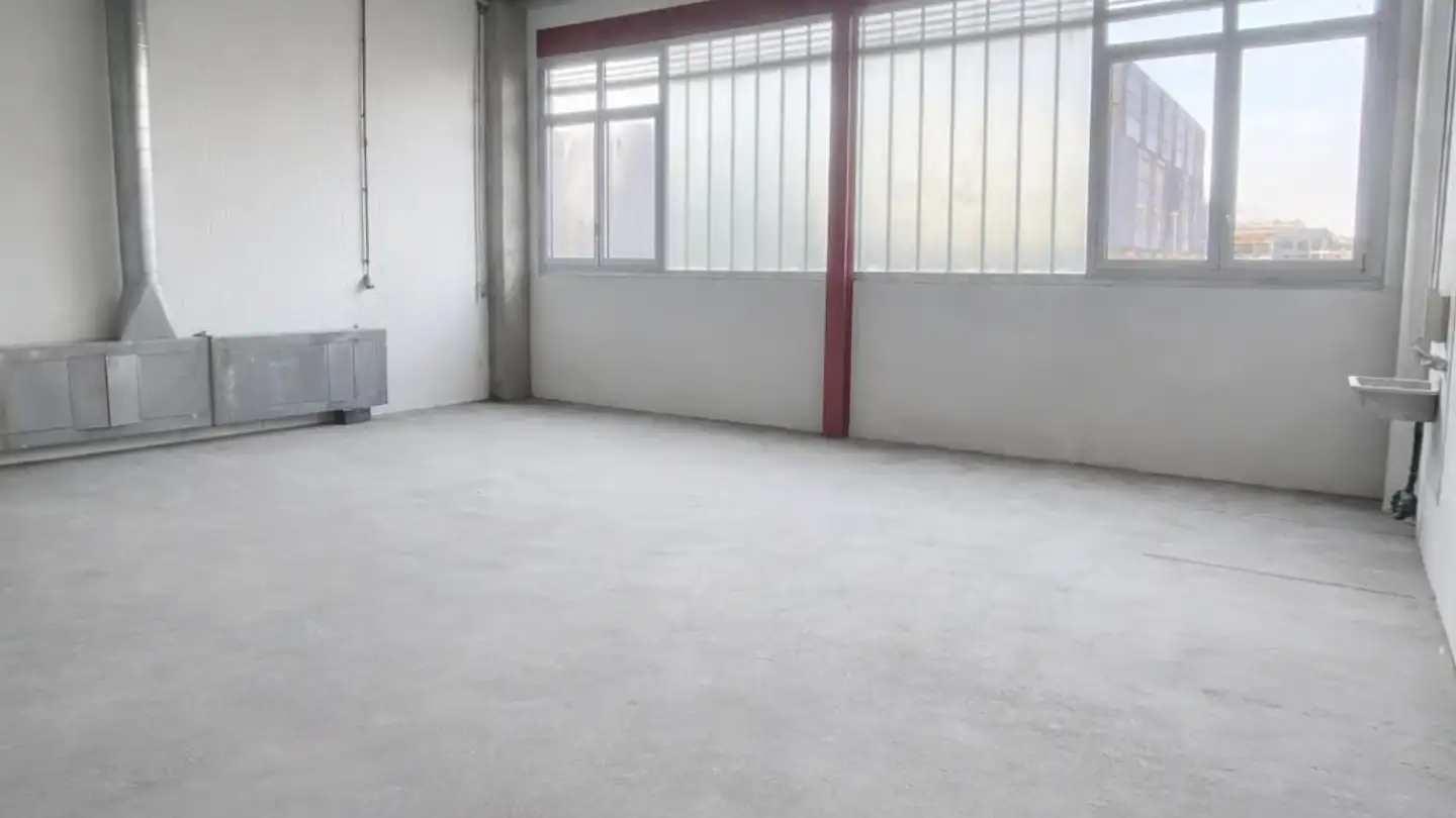 Immeuble industriel à louer - Schlosserstrasse 4, 8180 Bülach - Photo 3