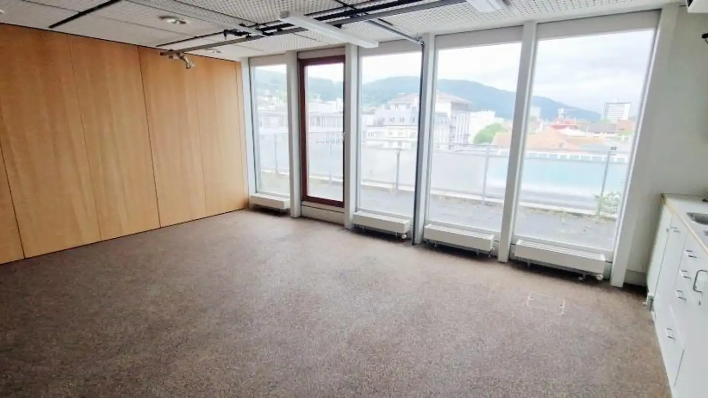 Commercial à louer - Rue Du Général-Dufour / General-Dufour-Strasse 16, 2502 Biel/Bienne - Photo 3