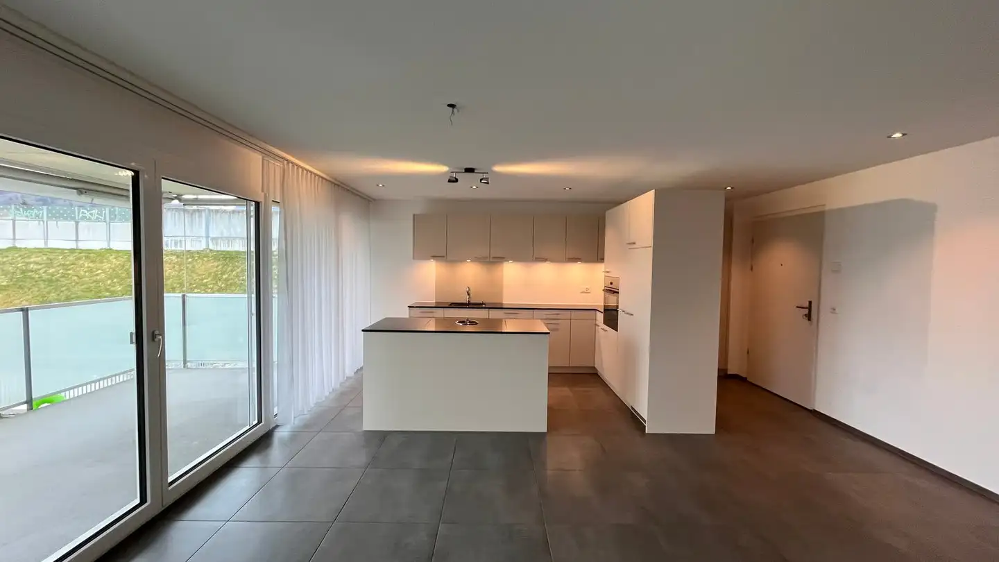 Apartment for rent - Thunstrasse 23a, 3700 Spiez - Photo 2