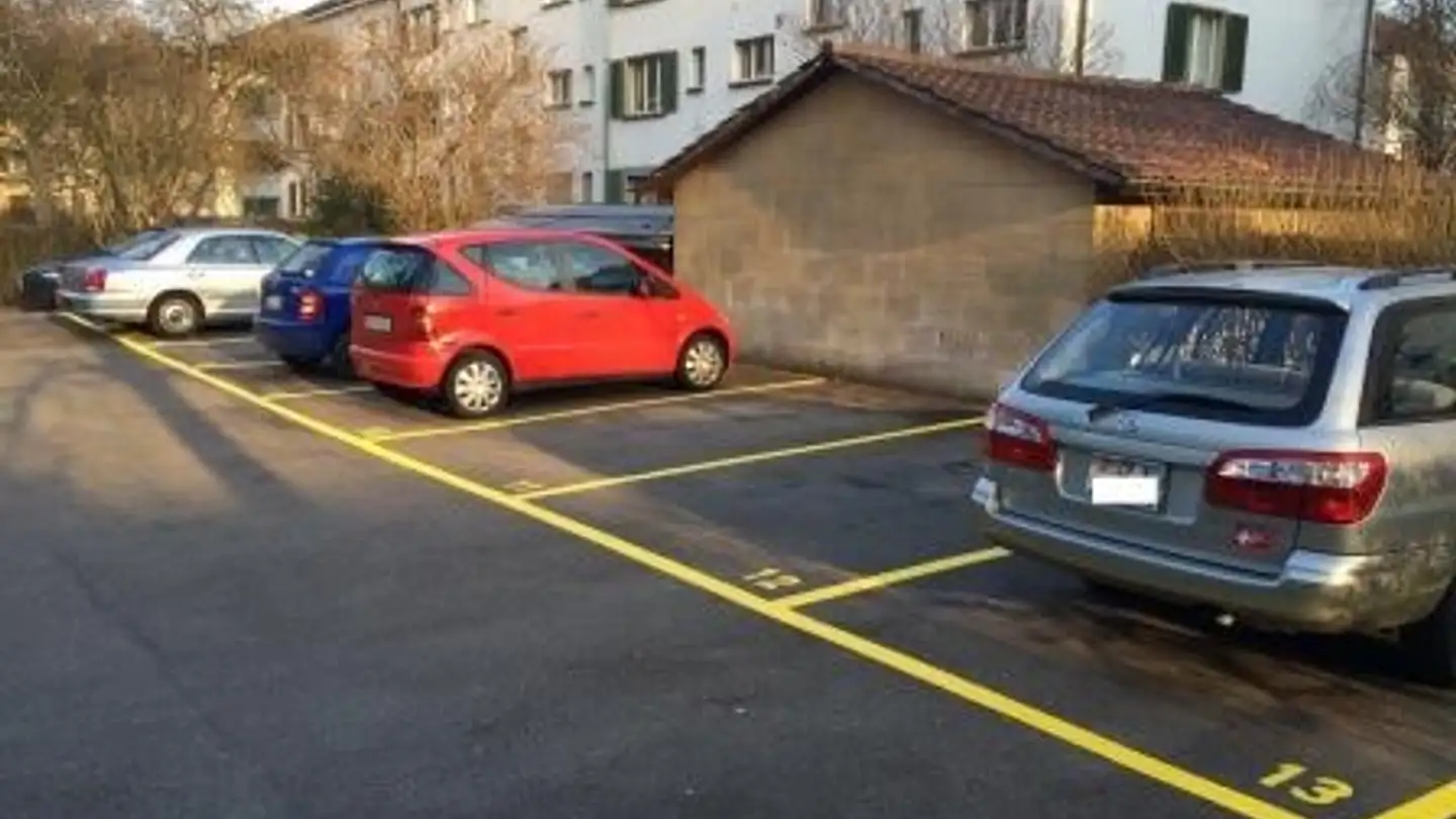 Outdoor parking space for rent - Im Heuried 51, 8055 Zürich