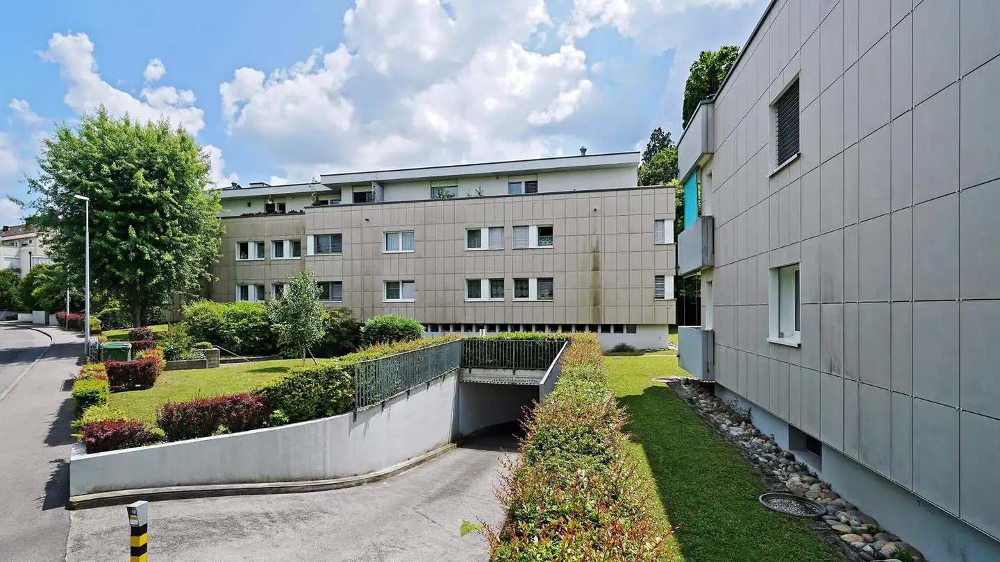 Parcheggio interno per moto in affitto - Im Gehracker 5, 4125 Riehen