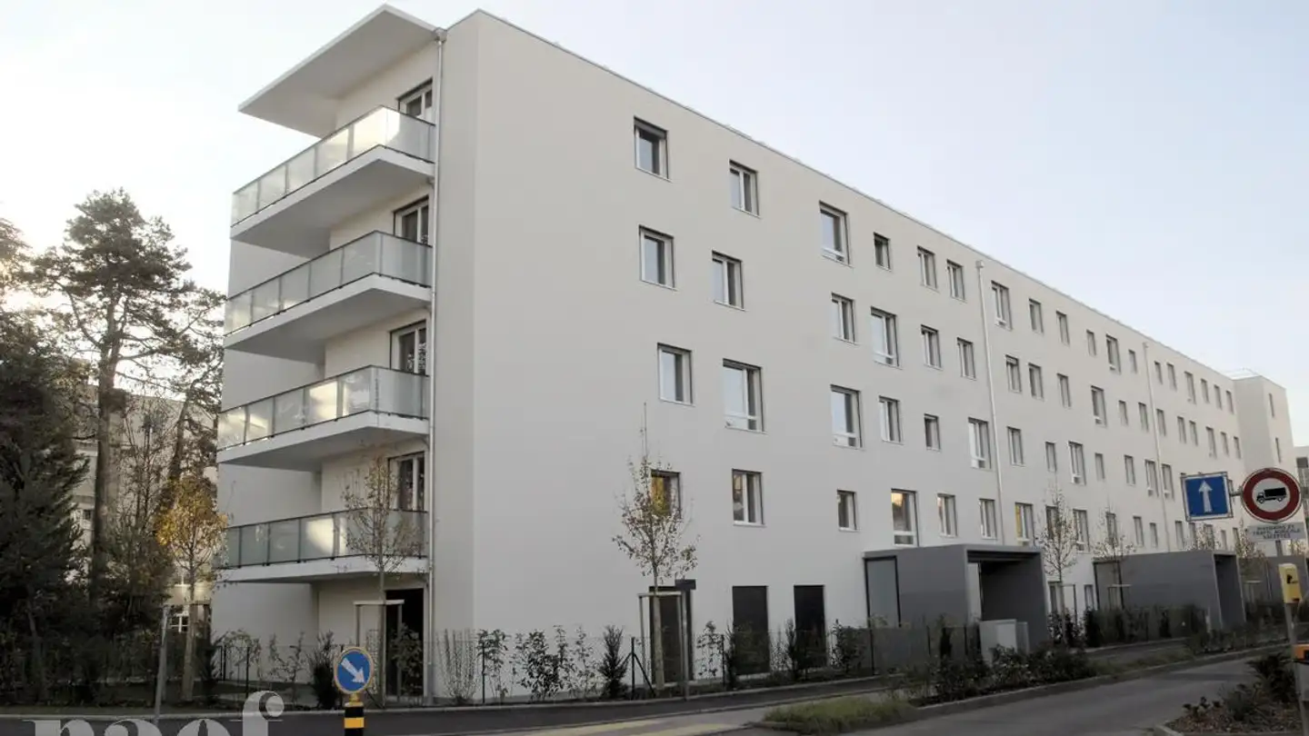 Covered parking space for rent - Chemin Emile- Paquin 6, 1212 Grand-Lancy
