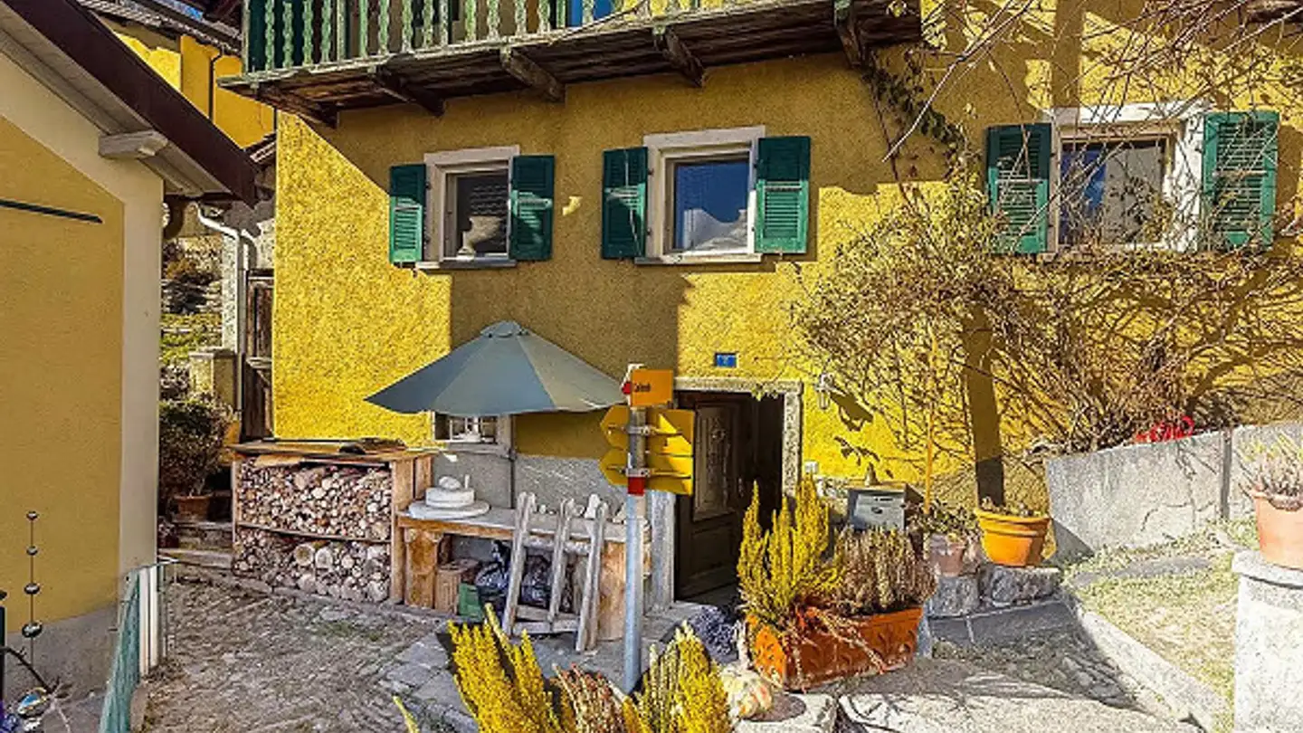 Stepped house for sale - 6541 Sta. Maria in Calanca