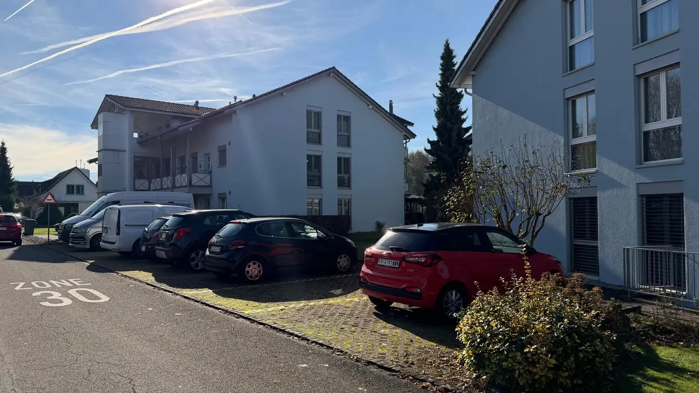 Parkplatz im Freien mieten - Holzikerstrasse 5, 5040 Schöftland