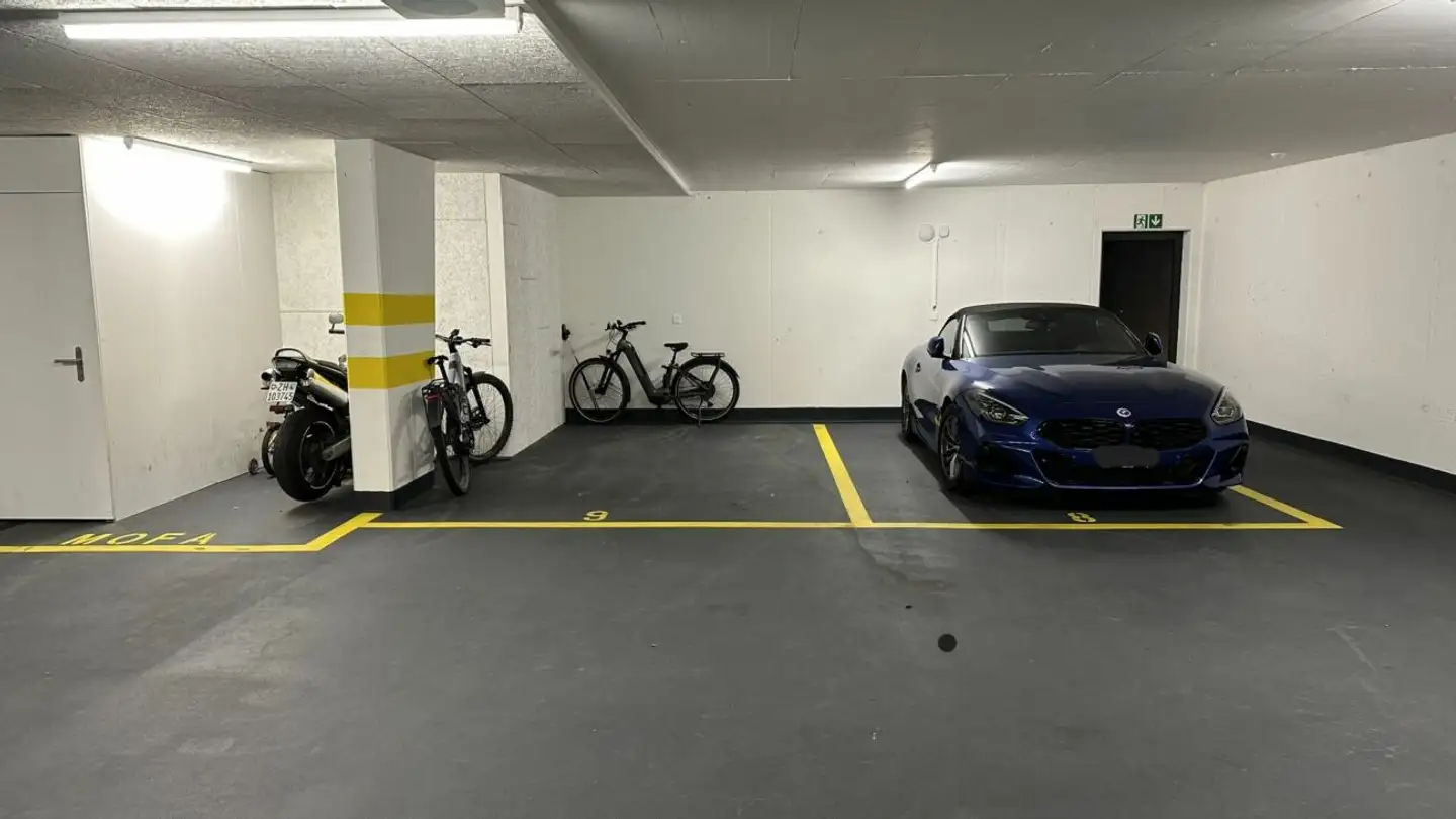Parcheggio sotterraneo in affitto - In Der Weid 15, 8122 Binz - Foto 2