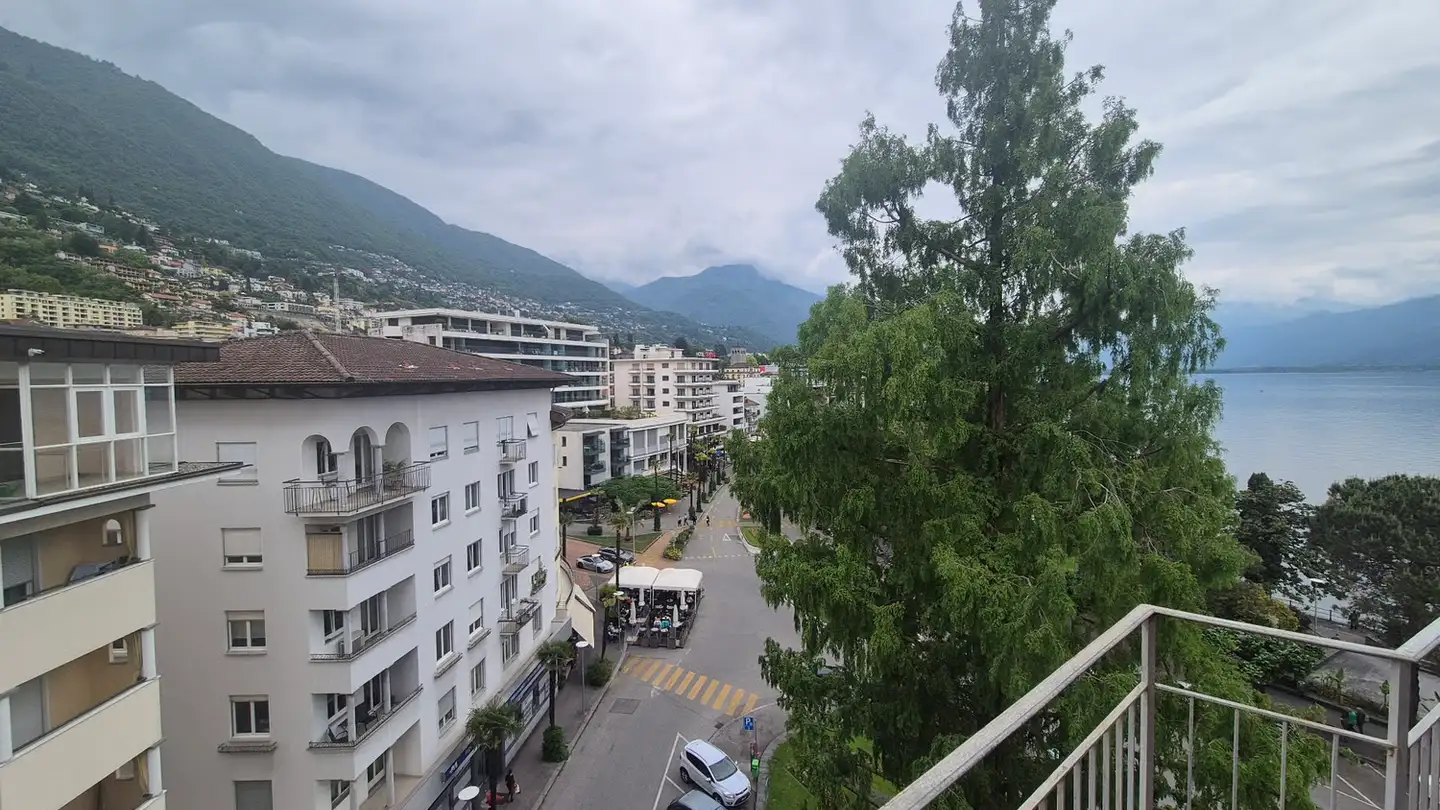Appartement à louer - Viale Verbano 3, 6600 Muralto