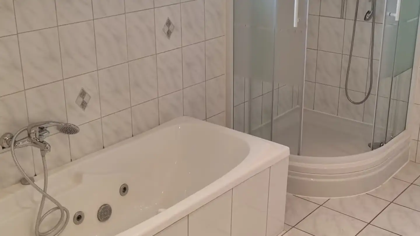 Appartement à louer - Rue du Suchiez 50, 2000 Neuchâtel - Photo 3