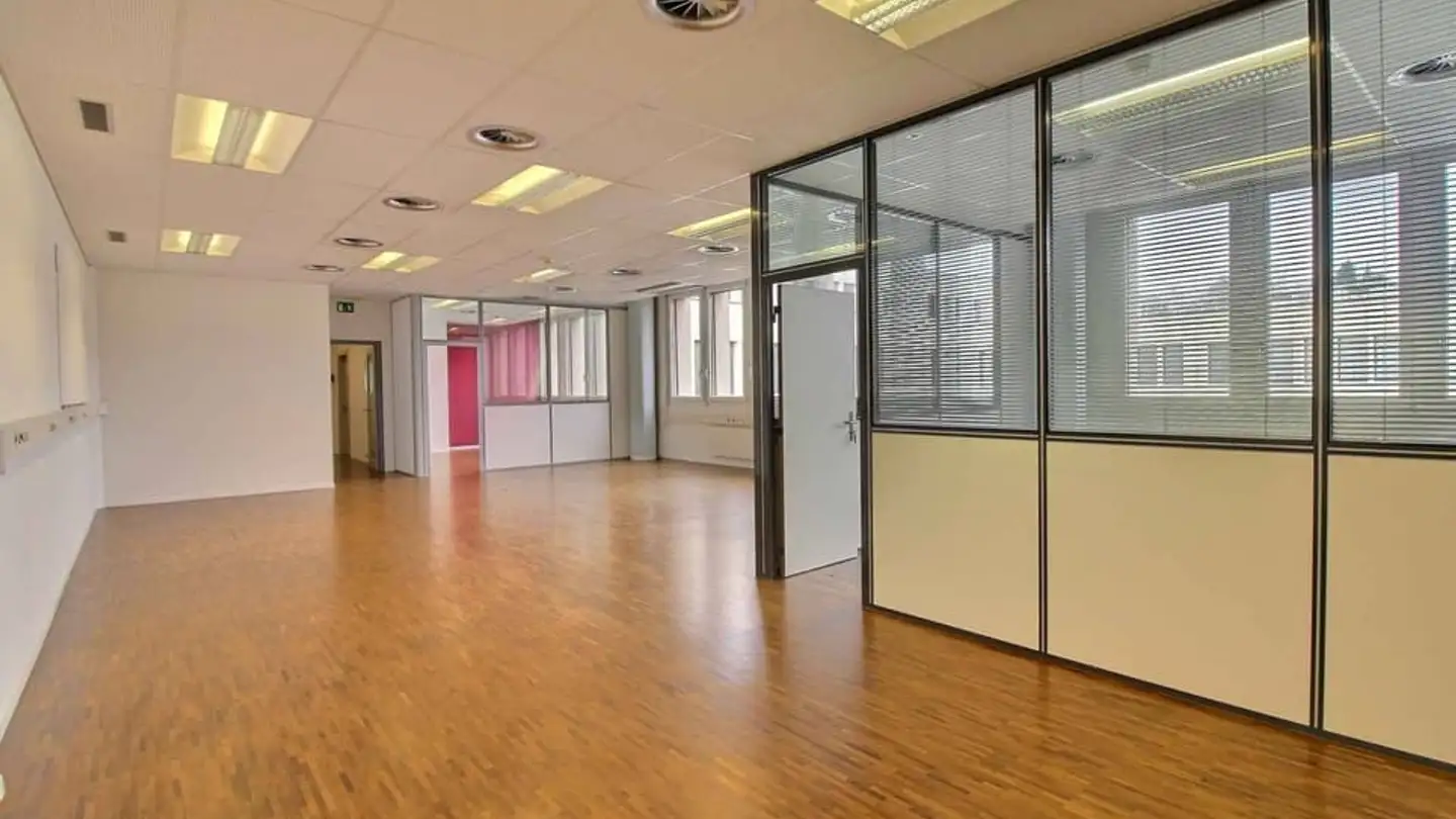 Commercial à vendre - 1020 Renens VD - Photo 3