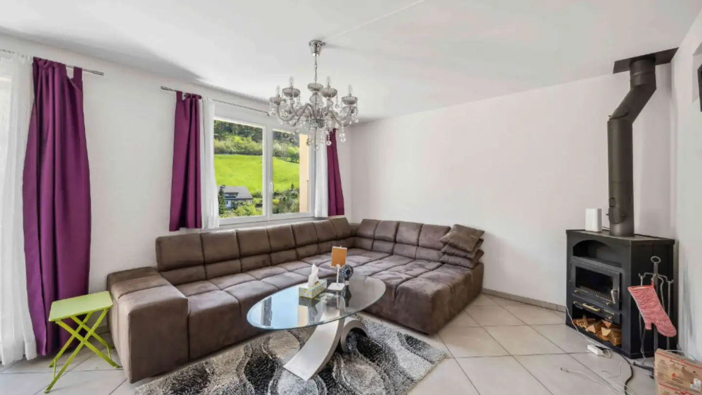 Row house for sale - 4437 Waldenburg