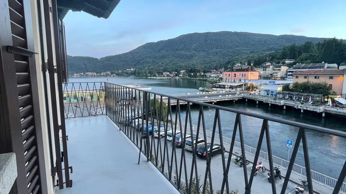 Wohnung mieten - Vicolo Del Portico 3, 6988 Ponte Tresa - Foto 2