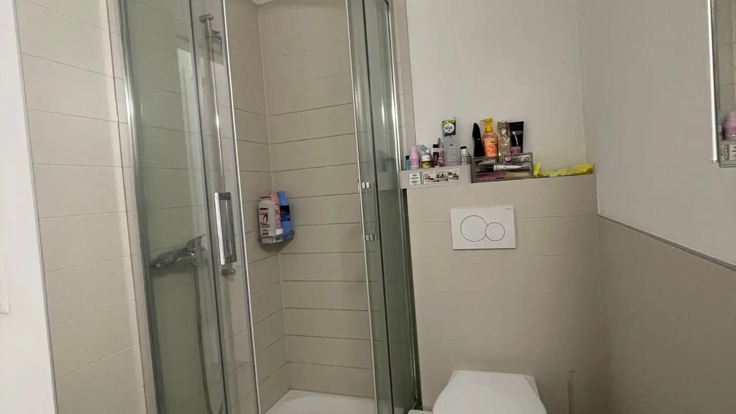 Wohnung mieten - Vicolo Del Portico 3, 6988 Ponte Tresa - Foto 3