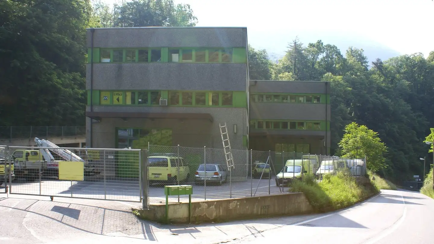 Bureau à louer - Strada Ponte Di Valle 16, 6964 Davesco-Soragno