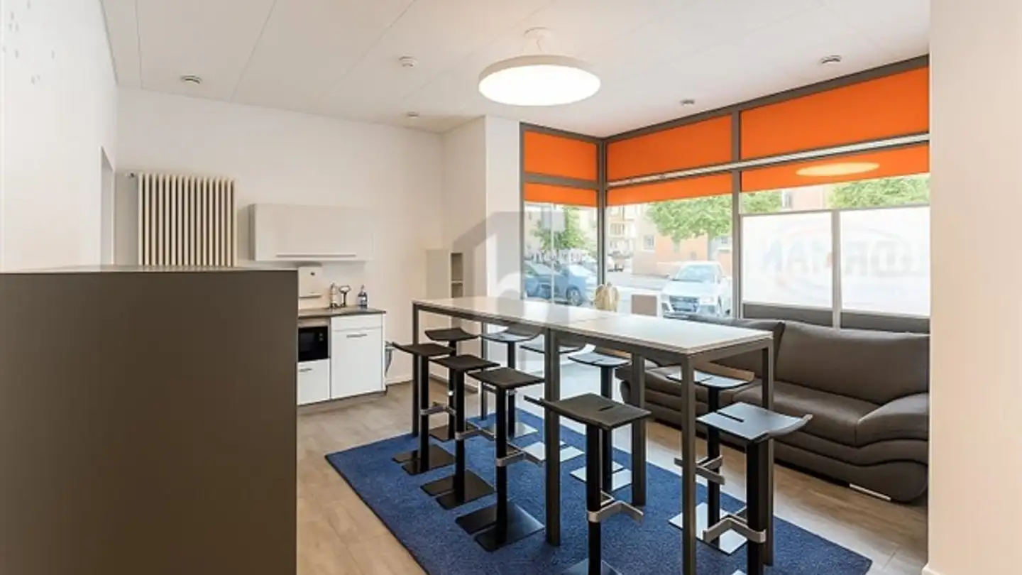 Office space for rent - 2740 Moutier - Photo 3