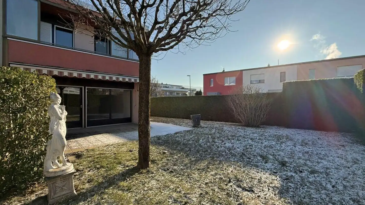 Row house for sale - Steinrebenstrasse, 4153 Reinach BL