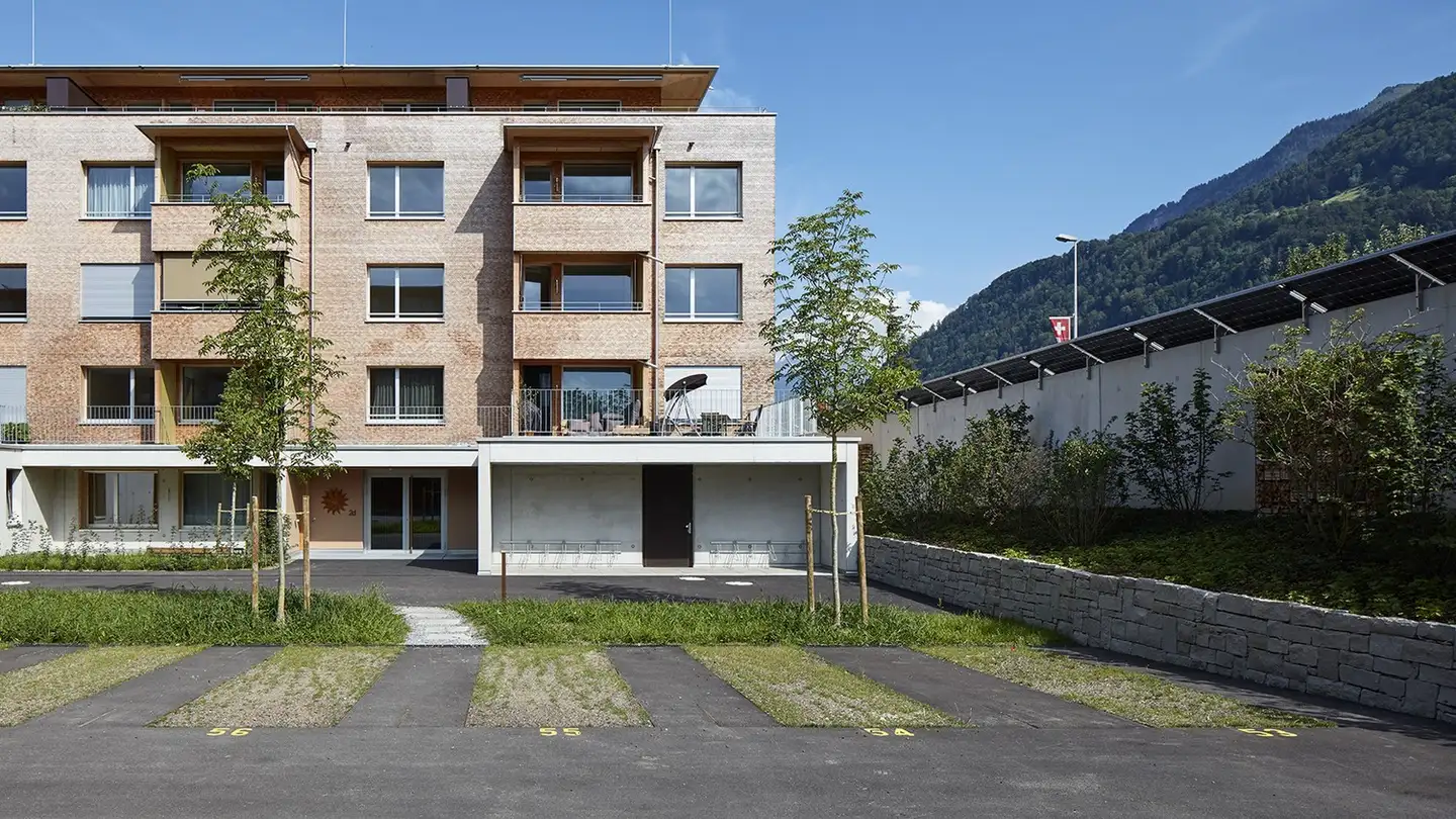 Parcheggio esterno in affitto - Obere Allmeind 2a, 8864 Reichenburg