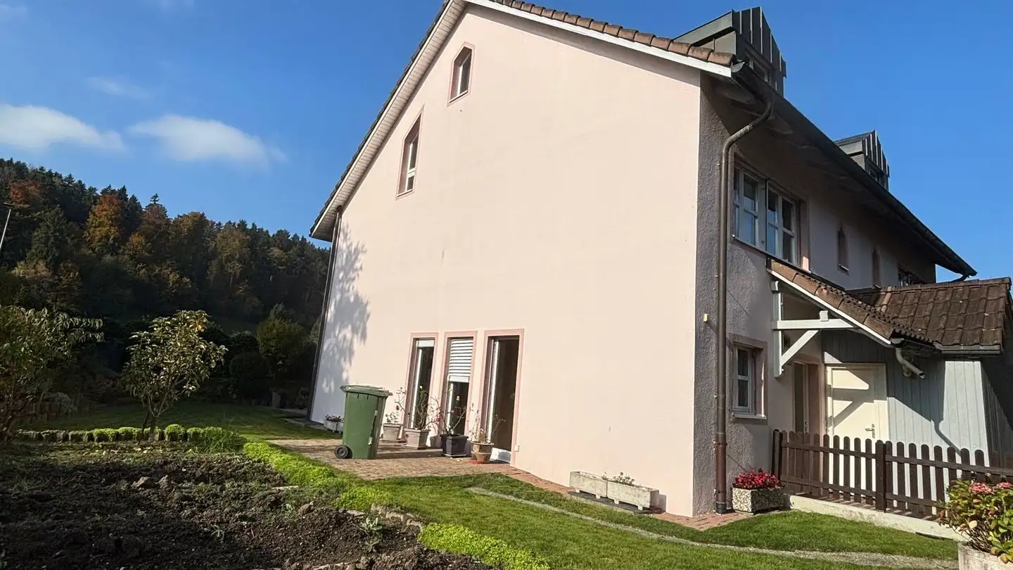 Semi-detached house for rent - Loomattstrasse 18b, 8143 Stallikon