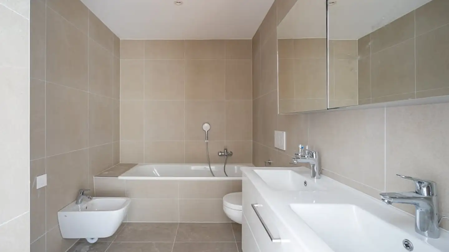 Appartement à louer - Viale C. Olgiati 29b, 6512 Giubiasco - Photo 2