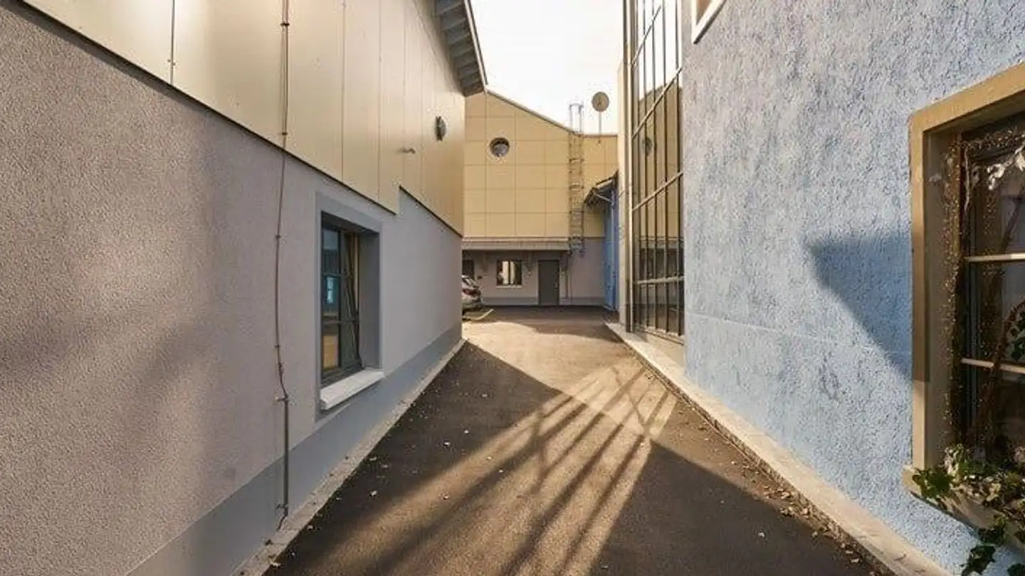 Workshop for rent - Edikerstrasse 16, 8635 Dürnten - Photo 2