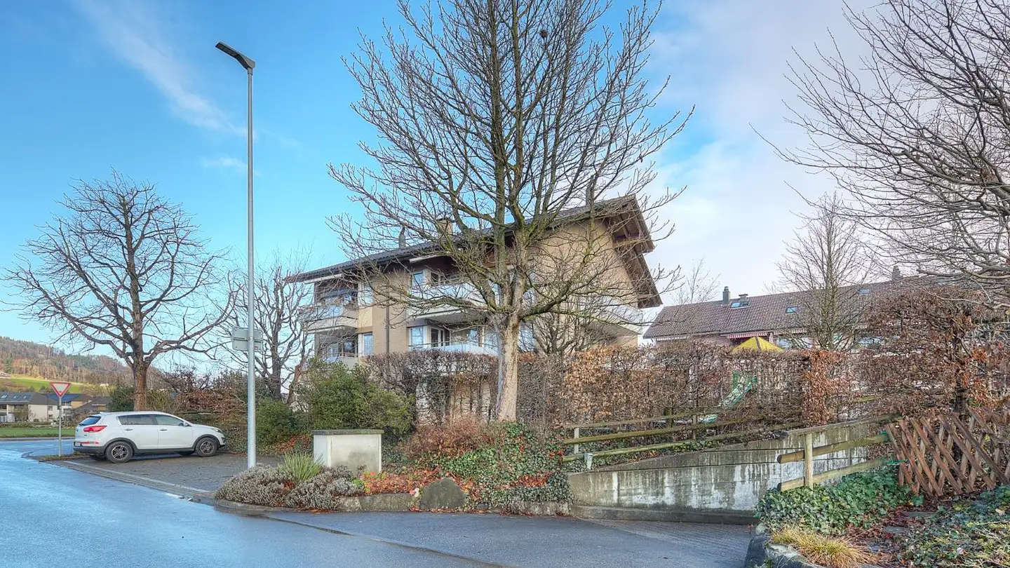 Dachgeschosswohnung mieten - Austrasse 1, 3114 Wichtrach