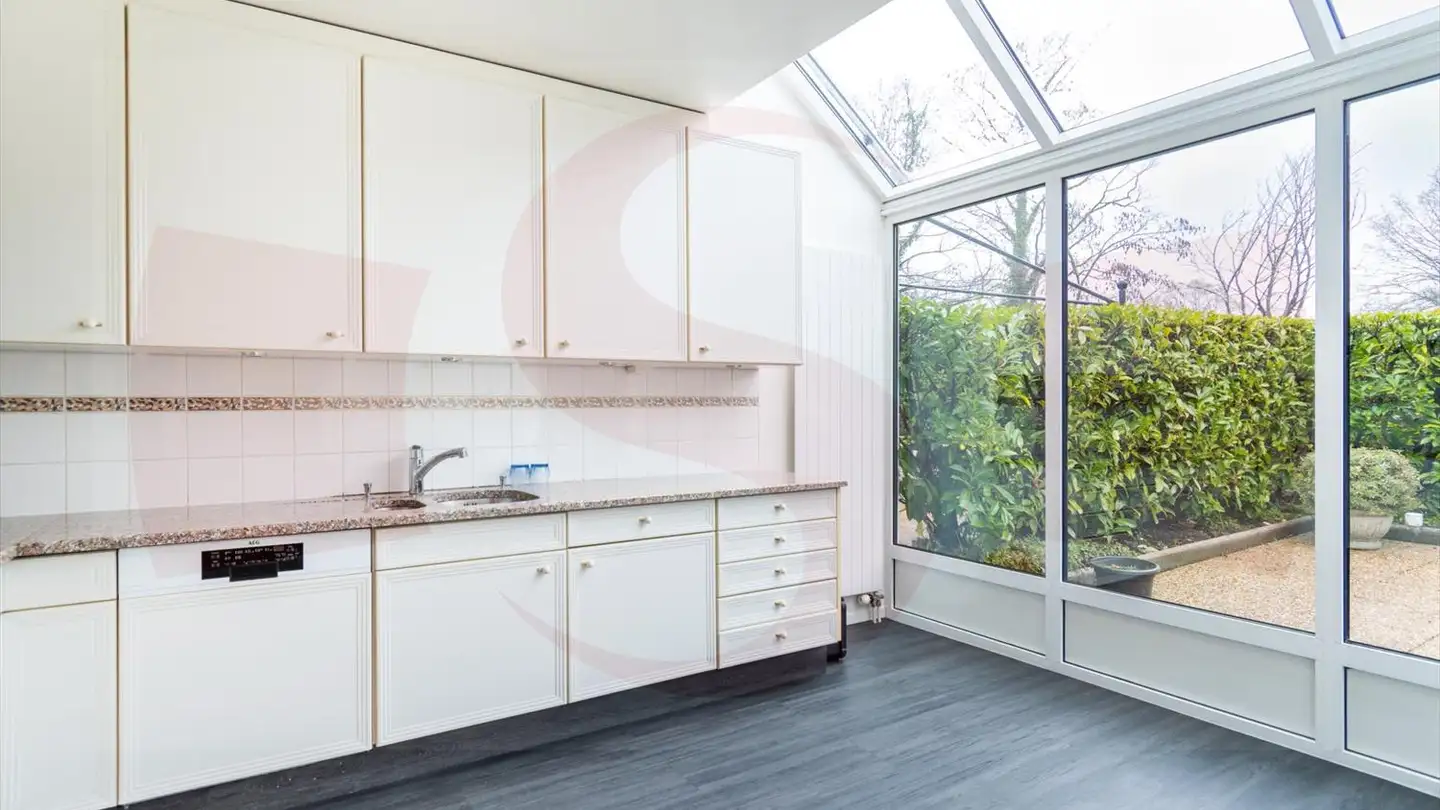 Single house for rent - 1293 Bellevue - Photo 3