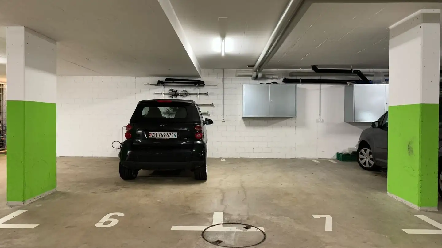 Tiefgaragenstellplatz mieten - Binzholzstrasse 22a, 8636 Wald ZH - Foto 3