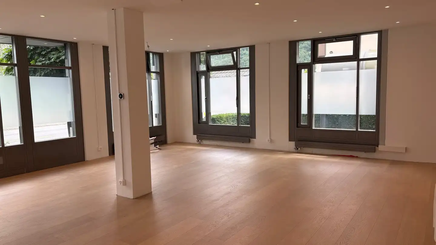 Commercial for rent - Landweg 1, 6052 Hergiswil NW - Photo 2