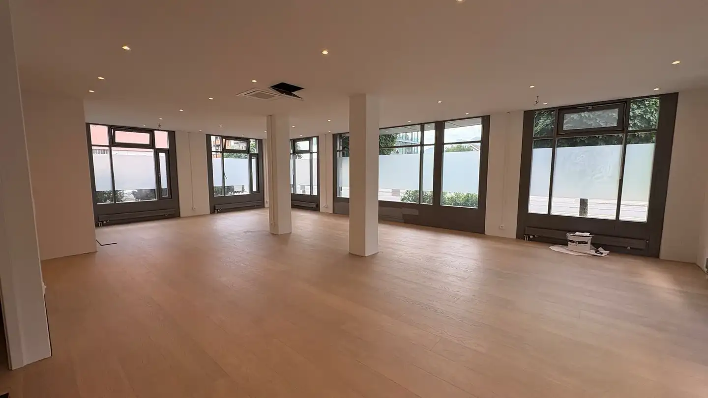 Commercial for rent - Landweg 1, 6052 Hergiswil NW - Photo 4