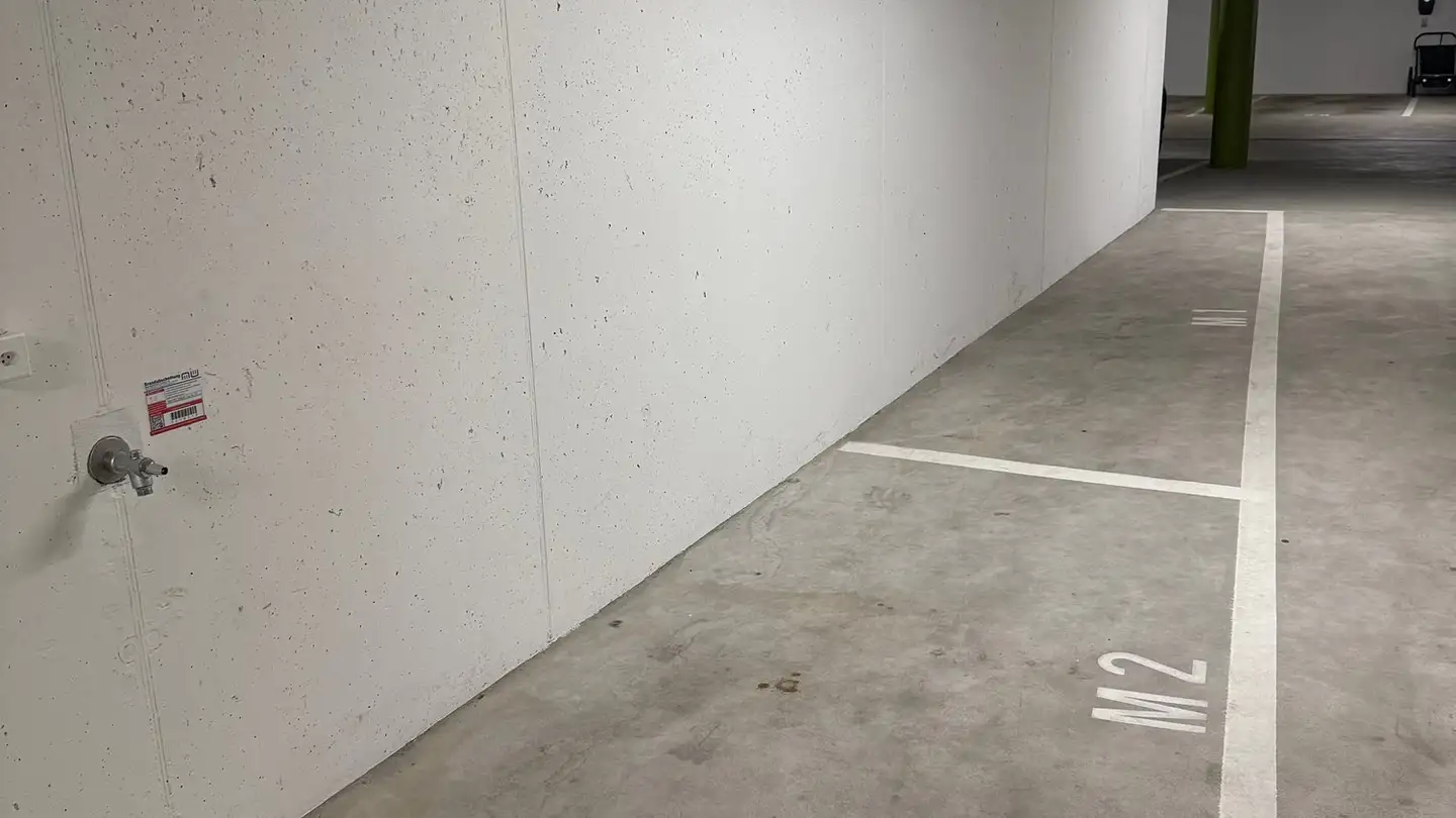 Indoor motorbike parking space for sale - Moosmatt 1, 6243 Egolzwil - Photo 4