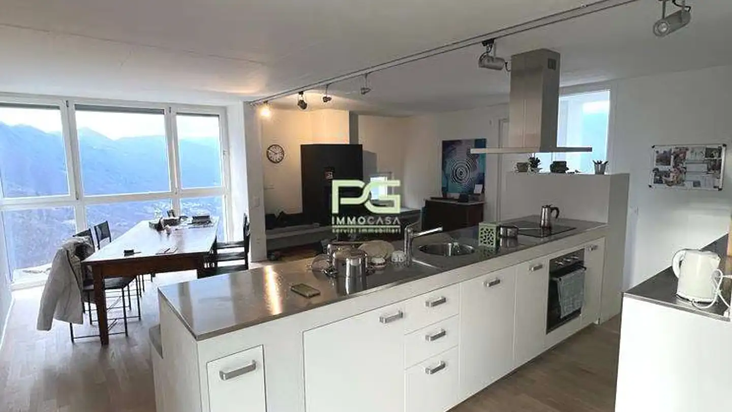 Casa singola in vendita - Via Paudo, 6582 Pianezzo
