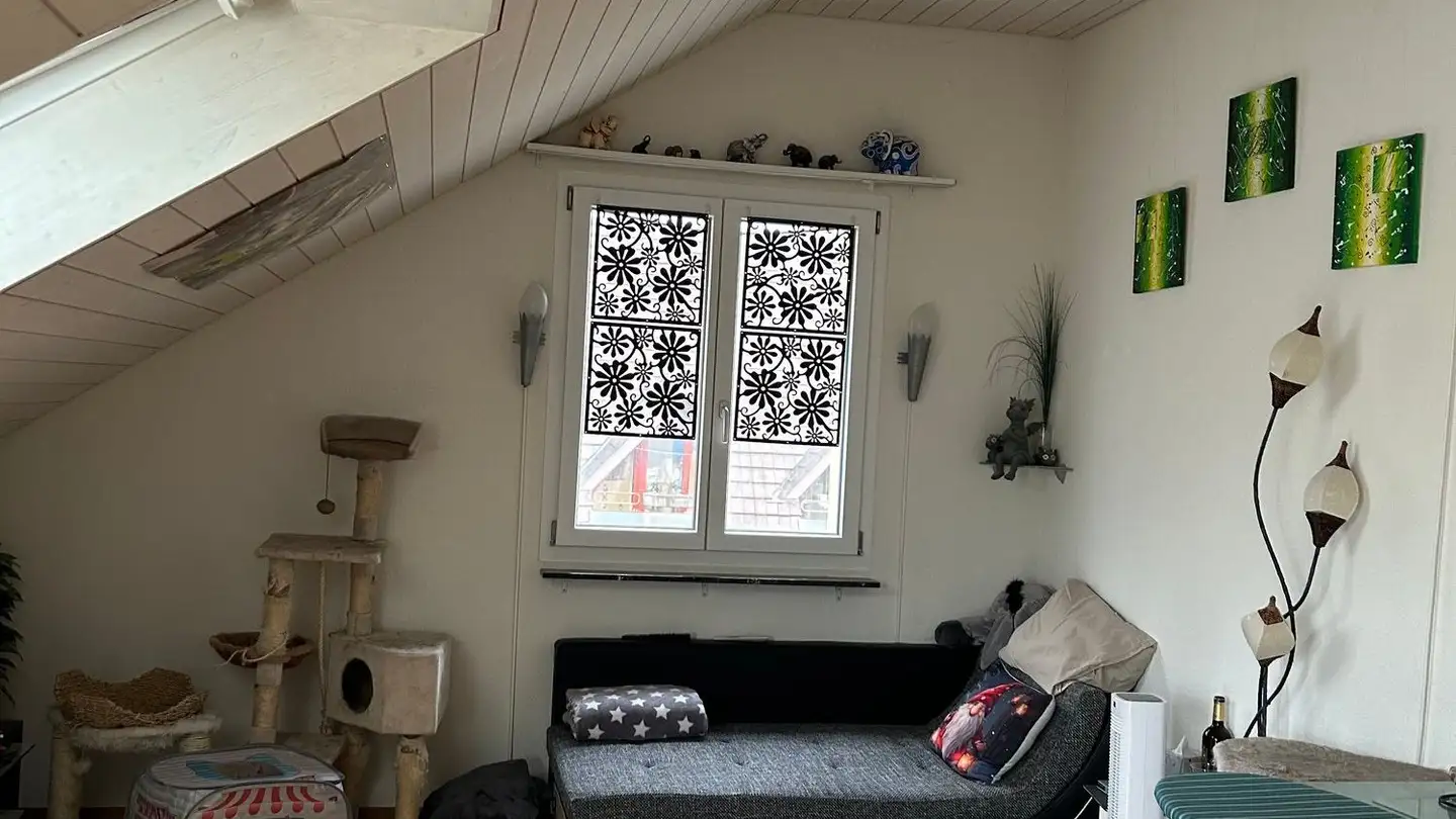 Dachgeschosswohnung mieten - Oberwiesenstrasse 7, 8472 Seuzach - Foto 2