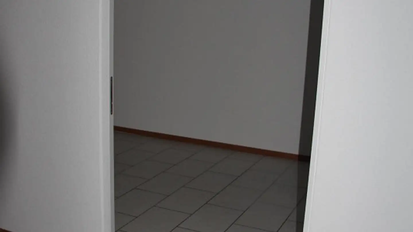 Apartment for rent - Hagenwiesenstrasse 11, 8108 Dällikon - Photo 3