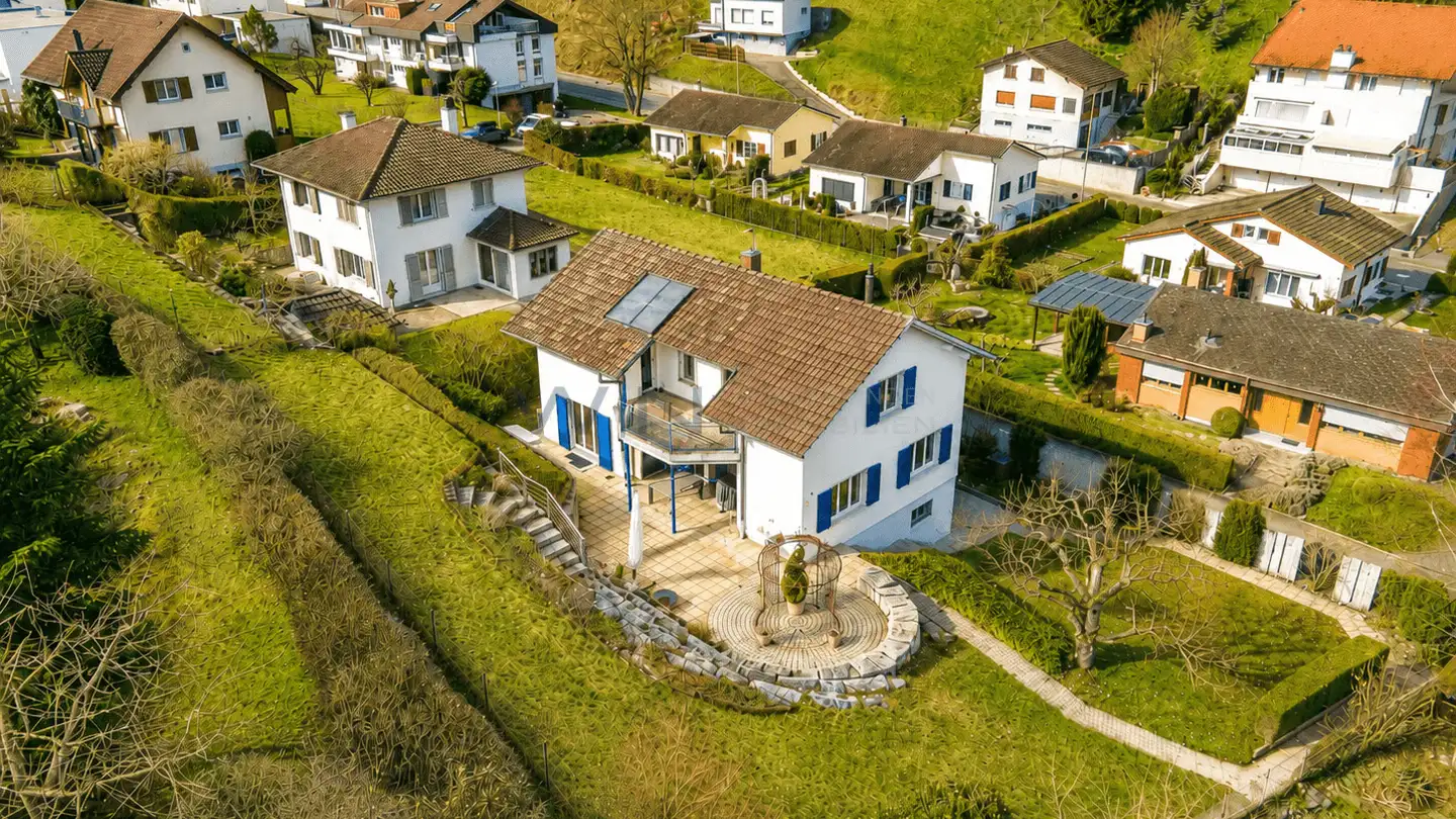 Single house for sale - 4242 Laufen