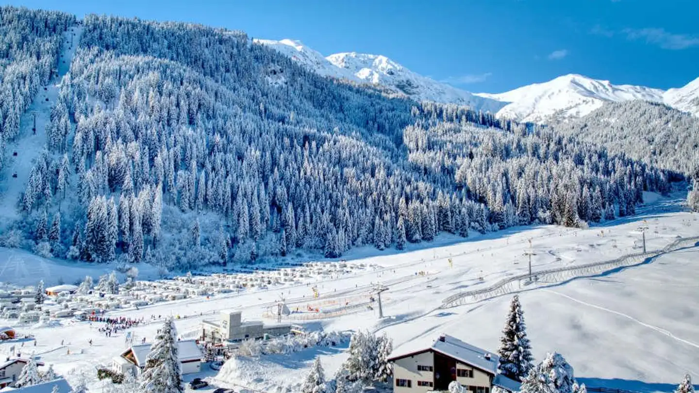 Semi-detached house for sale - Jochwäg, 7076 Parpan