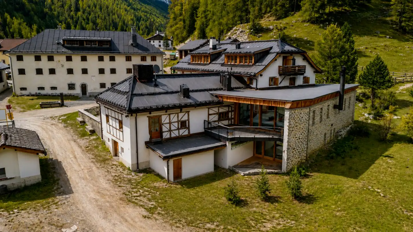 Hotel in vendita - 7550 Scuol