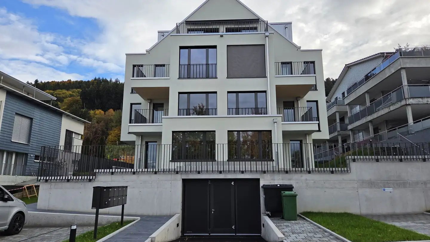 Underground parking space for rent - Weidstrasse, 8808 Pfäffikon SZ