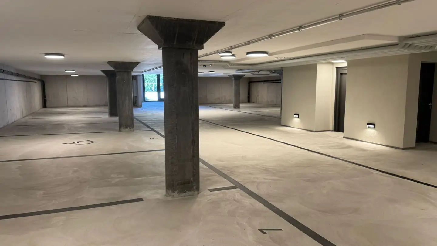 Underground parking space for rent - Weidstrasse, 8808 Pfäffikon SZ - Photo 2