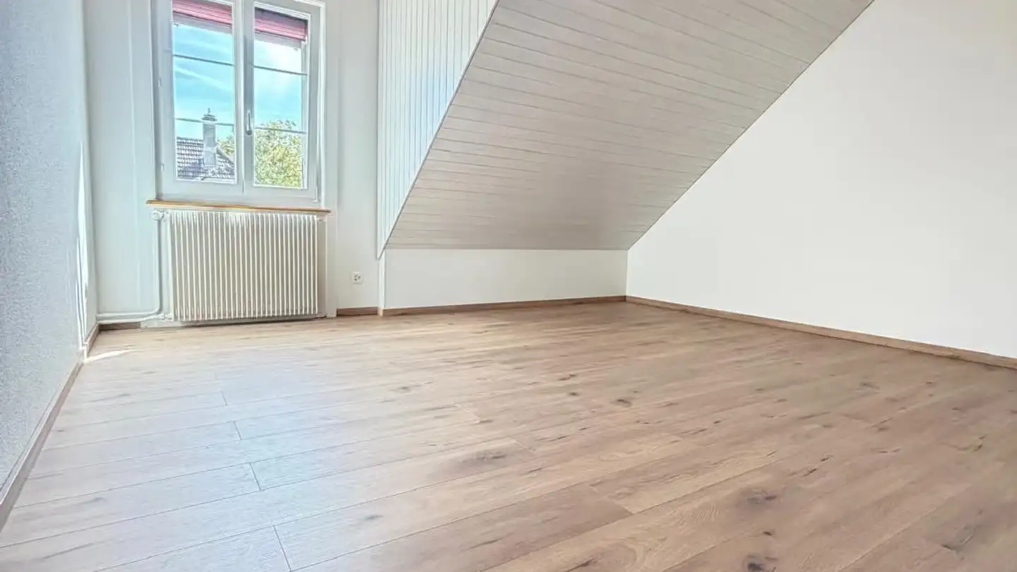 Dachgeschosswohnung mieten - Rue Des Hirondelles / Schwalbenstrasse 50, 2502 Biel/Bienne - Foto 4